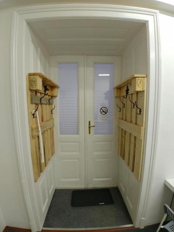 Apatrhostel Brno Bagian luar foto