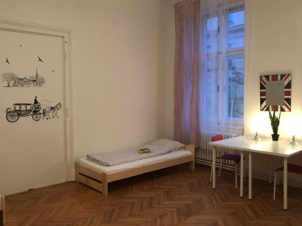 Apatrhostel Brno Bagian luar foto