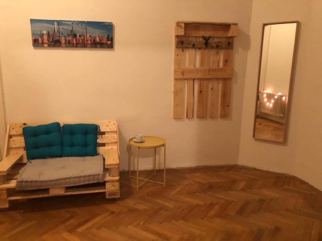 Apatrhostel Brno Bagian luar foto