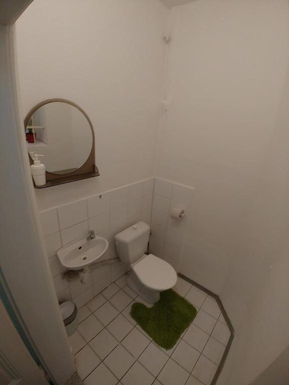 Apatrhostel Brno Bagian luar foto