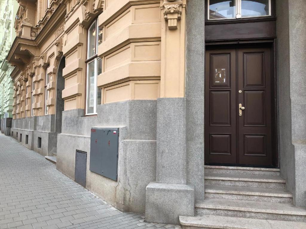 Apatrhostel Brno Bagian luar foto